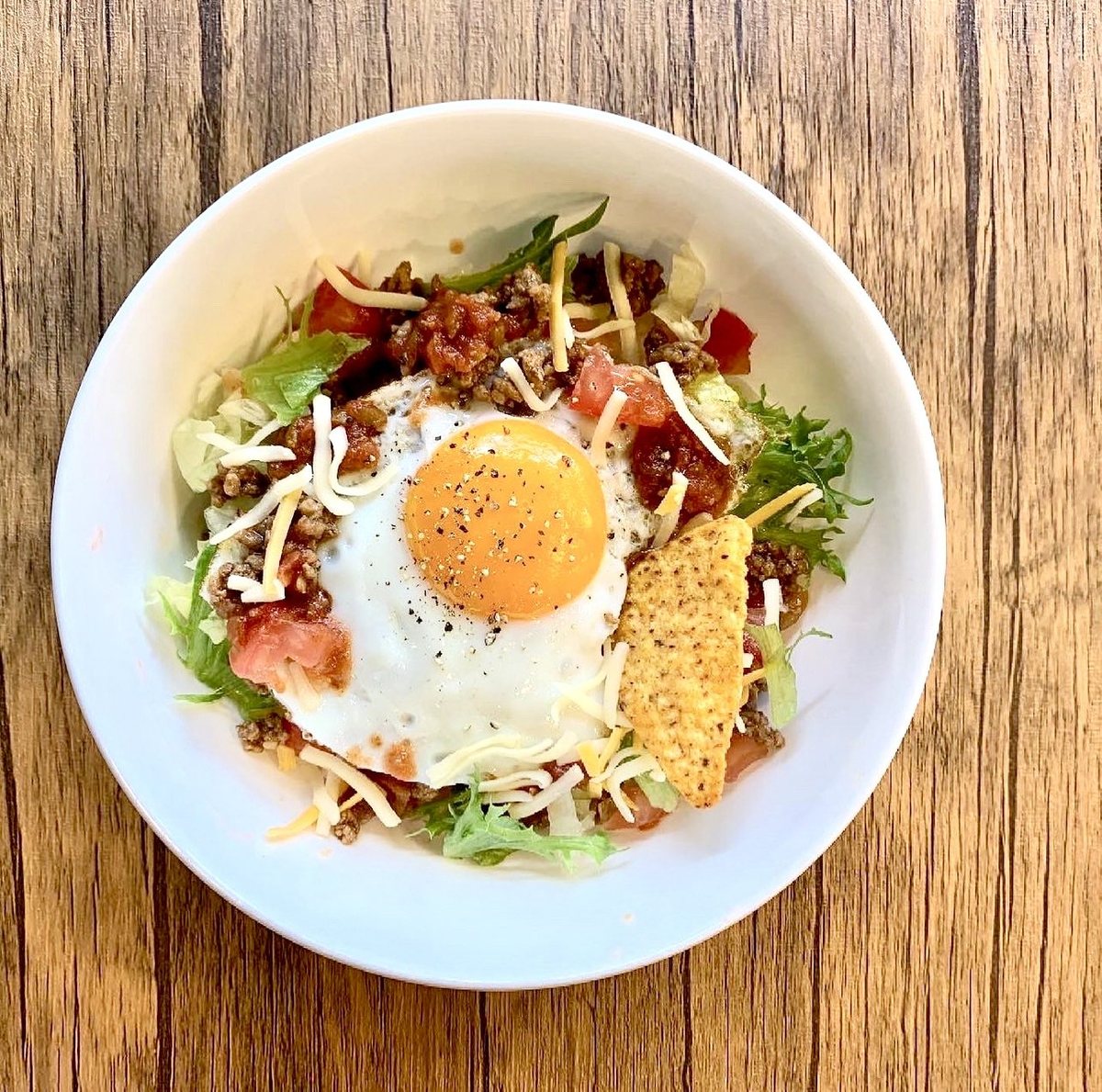 地元野菜たっぷりのタコライス