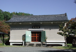 2.己高閣・世代閣（ここうかく・よしろかく）